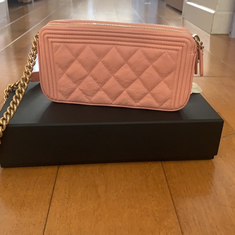 Chanel wallet on a chain - Picture 6 of 9